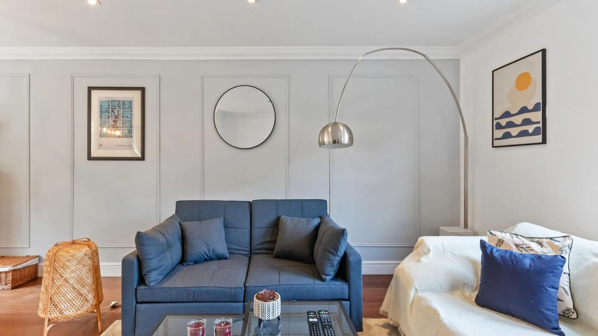 House With Private Parking Close To Borough Market & Tower Bridge! London Apartment