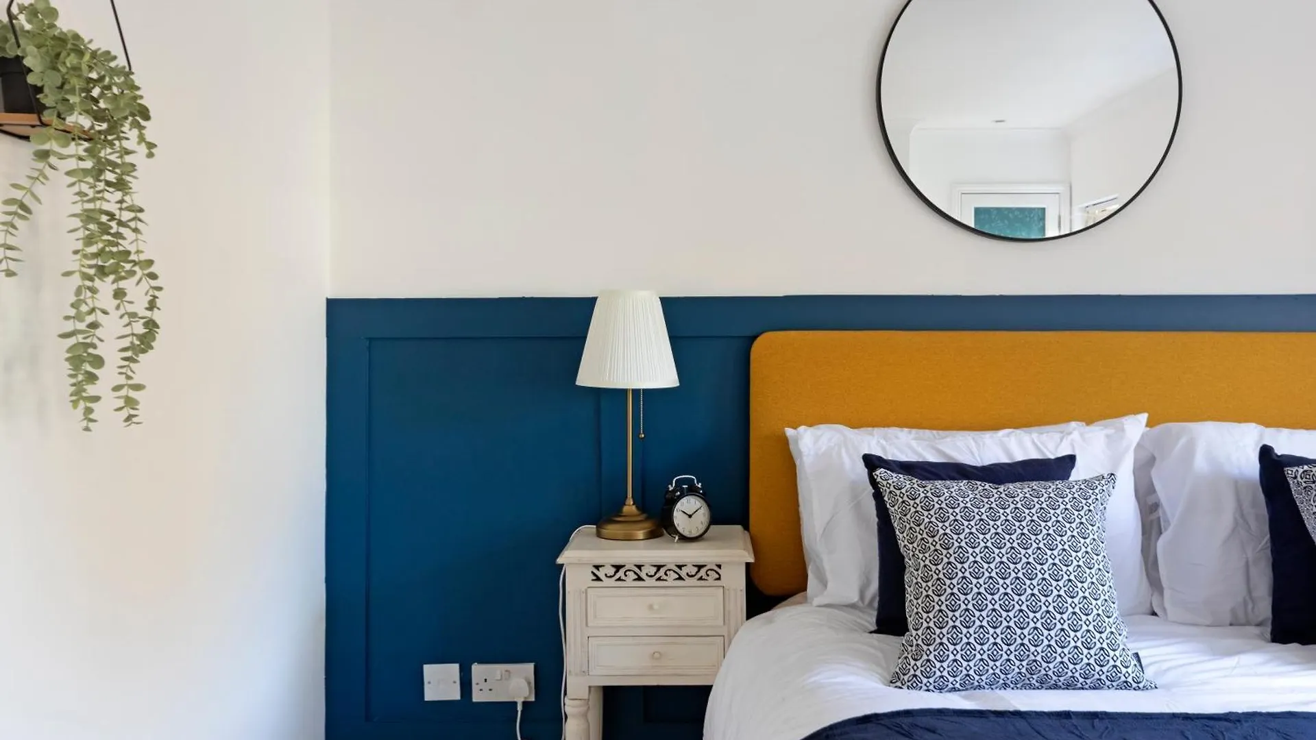 House With Private Parking Close To Borough Market & Tower Bridge! London 0*,  United Kingdom